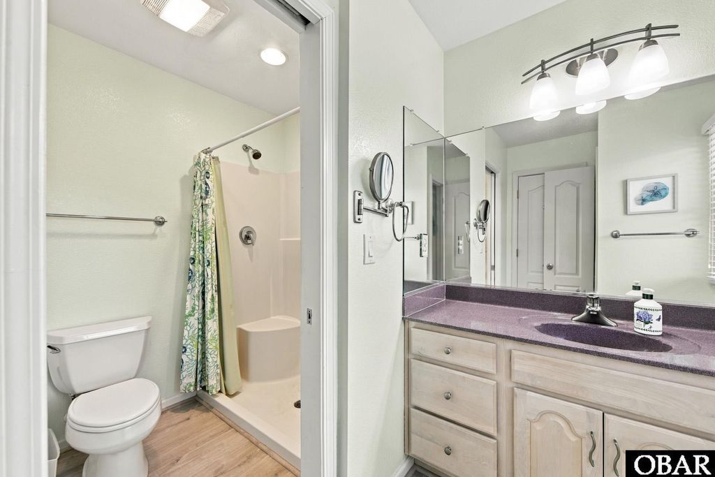 Image 20 of property listing at 107 Mallard Drive, Duck, NC 27949