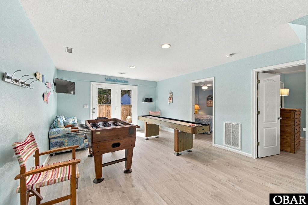 Image 34 of property listing at 107 Mallard Drive, Duck, NC 27949