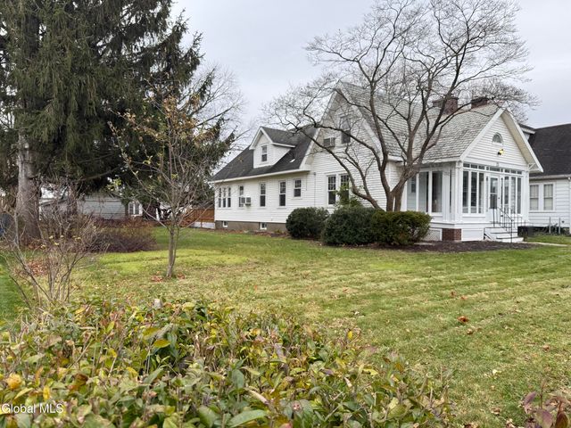 23 Rose Court, Albany, NY 12209