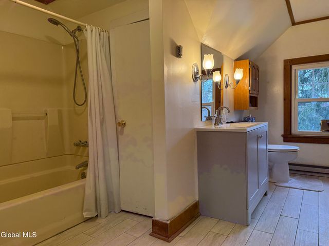 23 Rose Court, Albany, NY 12209