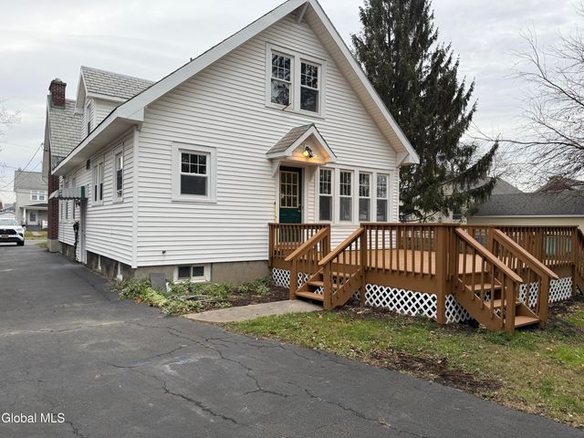 23 Rose Court, Albany, NY 12209