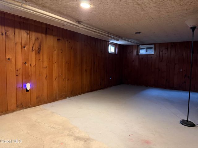 23 Rose Court, Albany, NY 12209