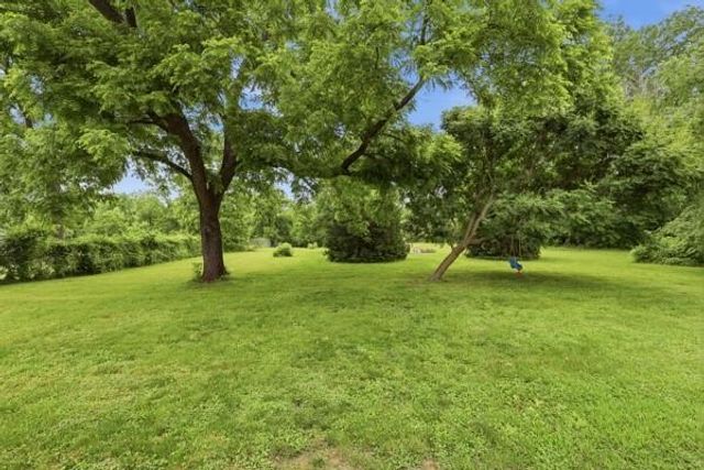1215 BERRY Road, Independence, MO 64057