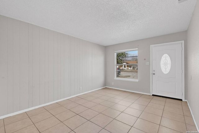 5014 Ed White, San Antonio, TX 78219