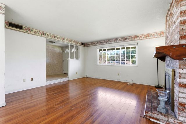 5009 Waterbury Way, Fair Oaks, CA 95628