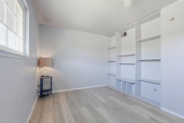 5009 Waterbury Way, Fair Oaks, CA 95628