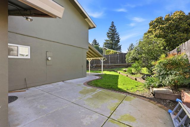 5009 Waterbury Way, Fair Oaks, CA 95628