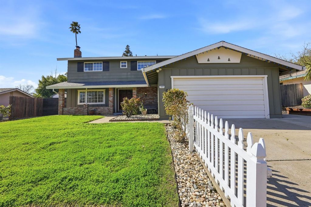 5009 Waterbury Way, Fair Oaks, CA 95628