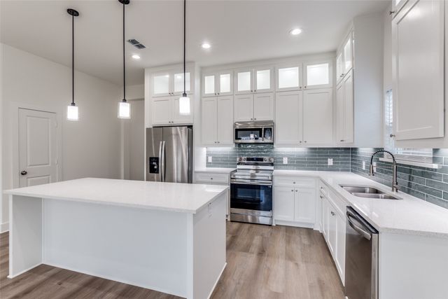 2534 Southland Street, Dallas, TX 75215