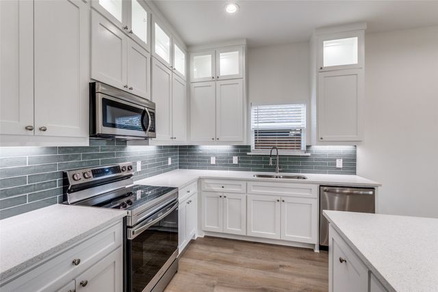 2534 Southland Street, Dallas, TX 75215