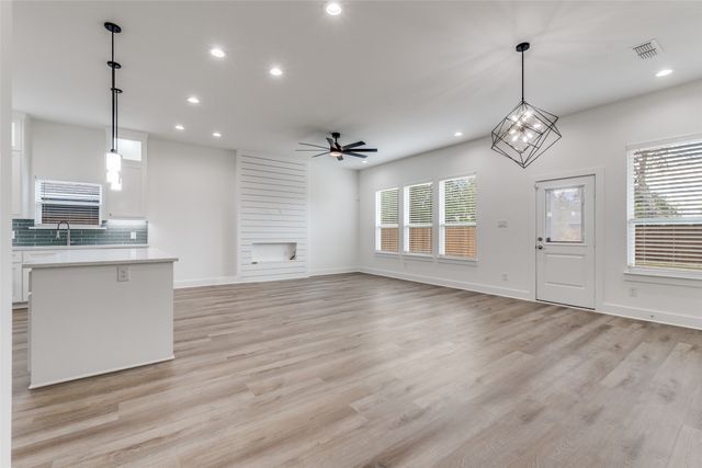 2534 Southland Street, Dallas, TX 75215