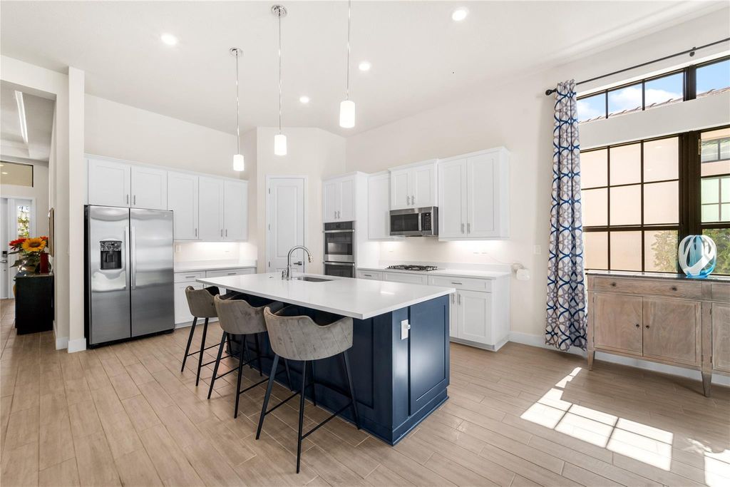 Image 2 of property listing at 8159 Liberty Way, Parkland, FL 33067