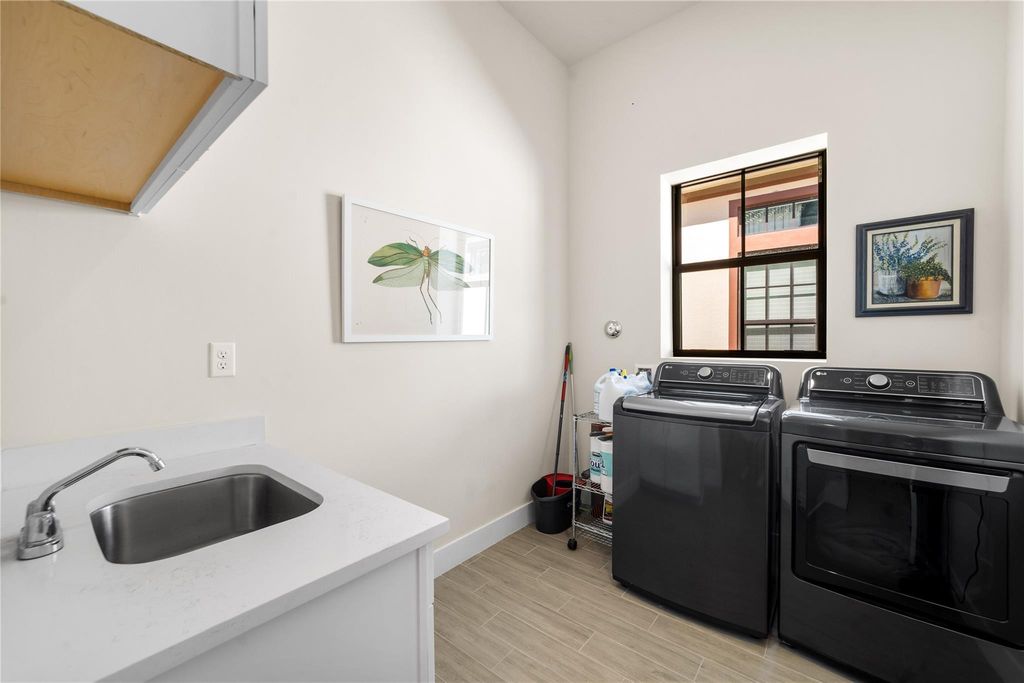 Image 23 of property listing at 8159 Liberty Way, Parkland, FL 33067