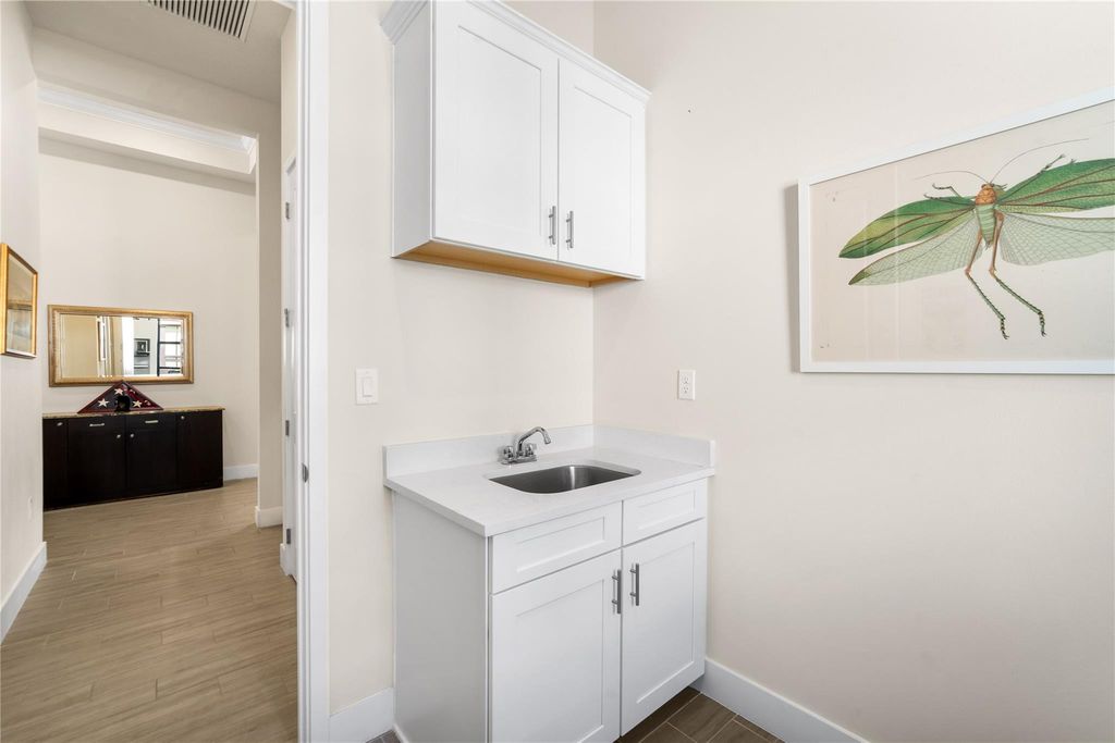 Image 24 of property listing at 8159 Liberty Way, Parkland, FL 33067