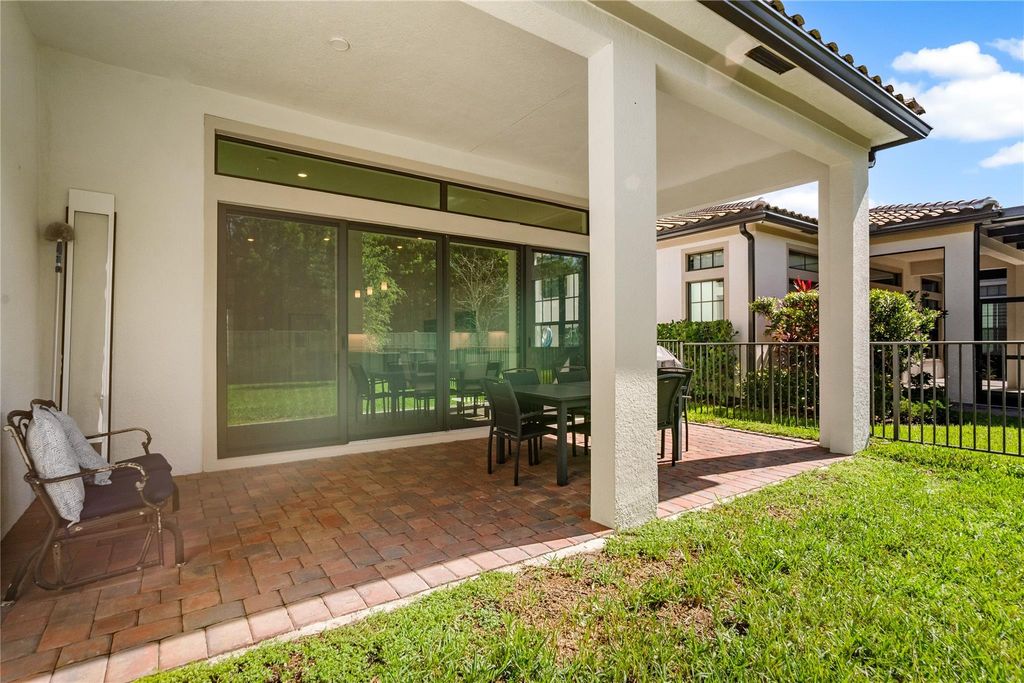 Image 27 of property listing at 8159 Liberty Way, Parkland, FL 33067