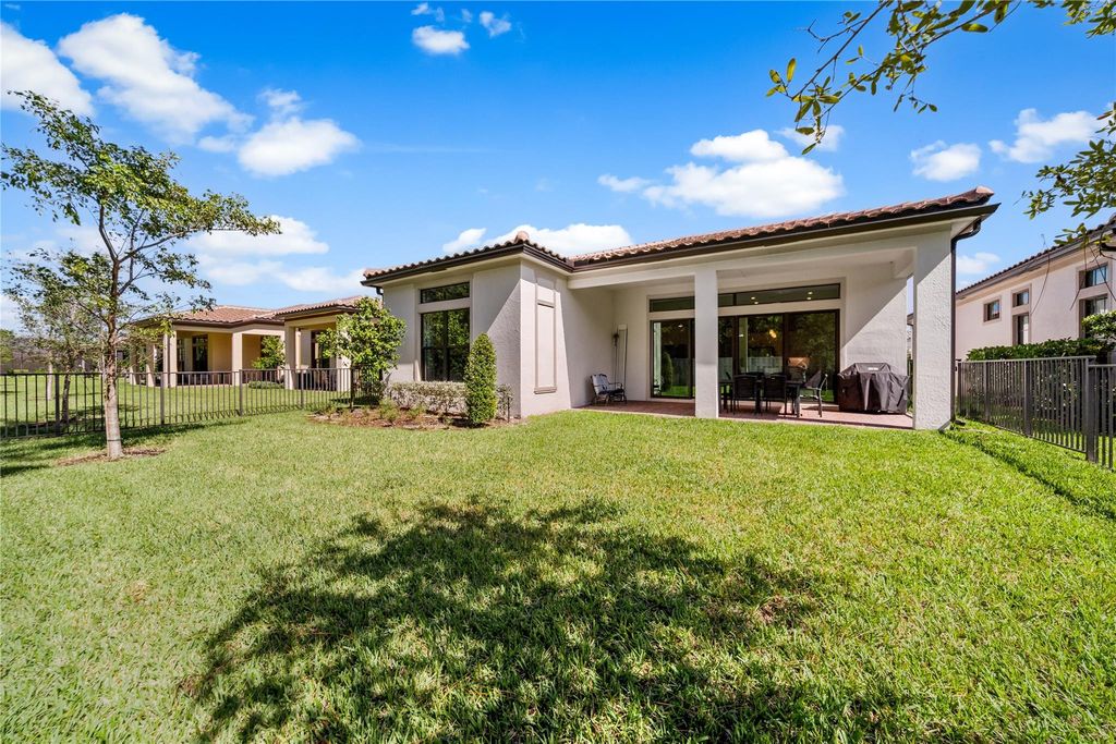 Image 28 of property listing at 8159 Liberty Way, Parkland, FL 33067