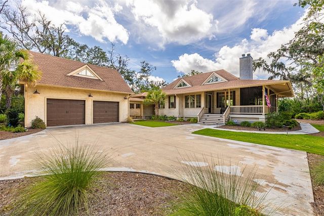 164 Stillwater Drive, St Simons Island, GA 31522