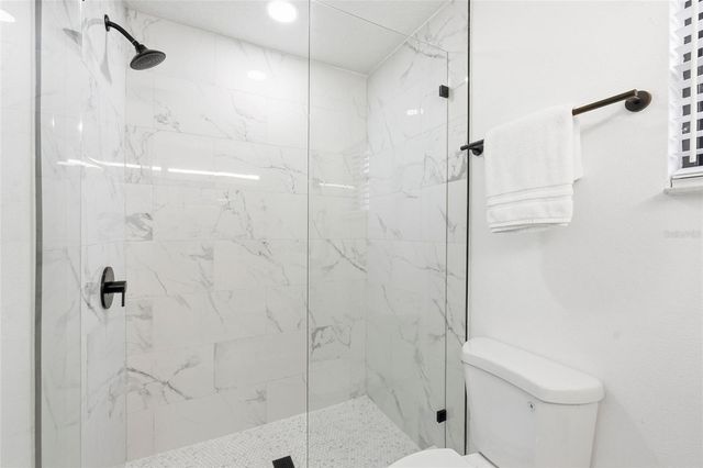 185 FOXCROFT DRIVE W, Palm Harbor, FL 34683