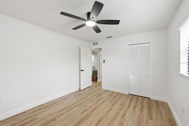 185 FOXCROFT DRIVE W, Palm Harbor, FL 34683