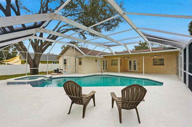 185 FOXCROFT DRIVE W, Palm Harbor, FL 34683