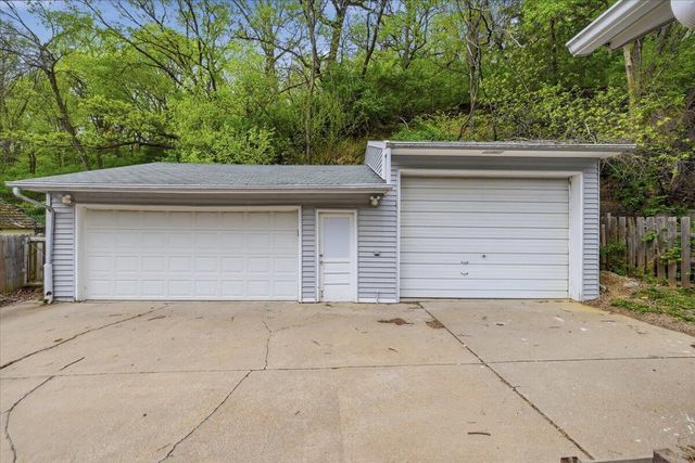 1230 FAIRMOUNT Avenue, Council Bluffs, IA 51503