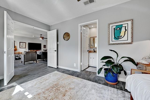 11133 Pinehurst DR C, Austin, TX 78747