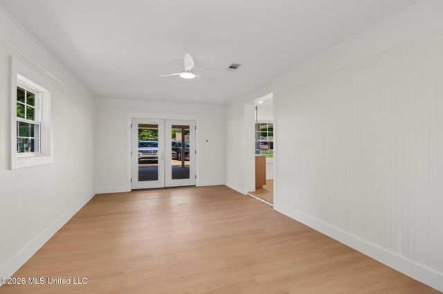 273 Holcomb Boulevard, Ocean Springs, MS 39564