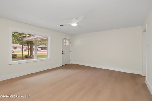 273 Holcomb Boulevard, Ocean Springs, MS 39564