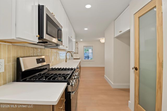 273 Holcomb Boulevard, Ocean Springs, MS 39564