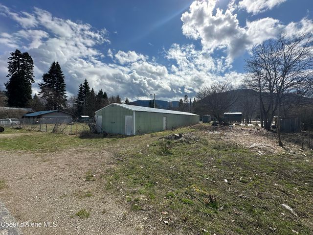 102 E 2nd Ave, Clark Fork, ID 83811