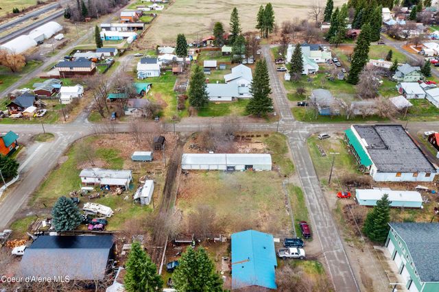 102 E 2nd Ave, Clark Fork, ID 83811