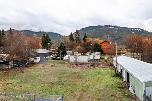 102 E 2nd Ave, Clark Fork, ID 83811