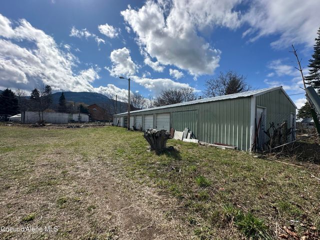 102 E 2nd Ave, Clark Fork, ID 83811
