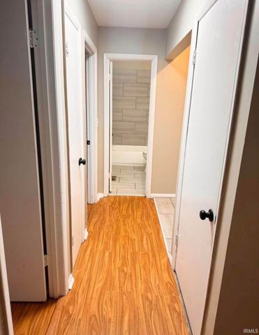 706 Village Lane, Newburgh, IN 47630