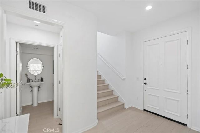 157 Rodeo, Irvine, CA 92602