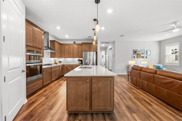 19469 SEA GLASS CIRCLE, Land O Lakes, FL 34638