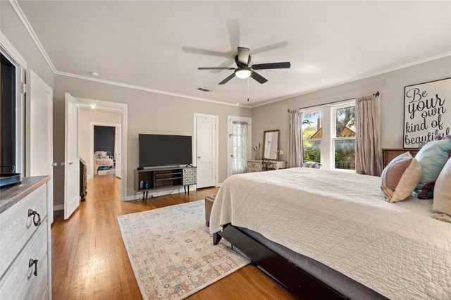 2334 Lotus Avenue, Fort Worth, TX 76111