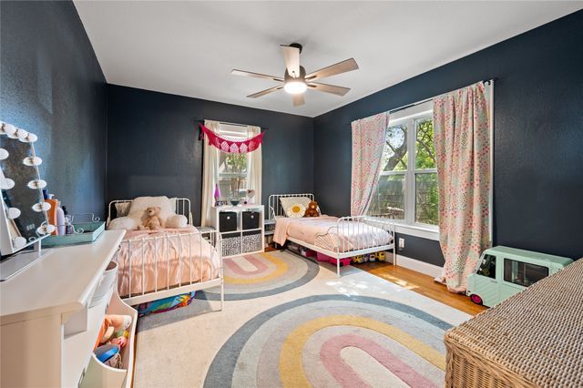 2334 Lotus Avenue, Fort Worth, TX 76111