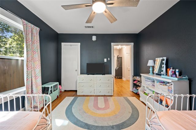 2334 Lotus Avenue, Fort Worth, TX 76111