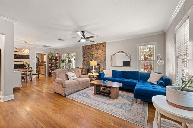2334 Lotus Avenue, Fort Worth, TX 76111