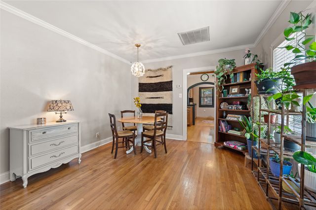2334 Lotus Avenue, Fort Worth, TX 76111