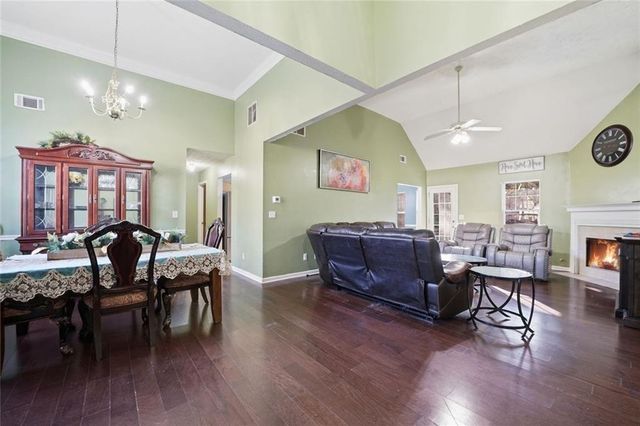 1394 Stephens Pond View, Loganville, GA 30052