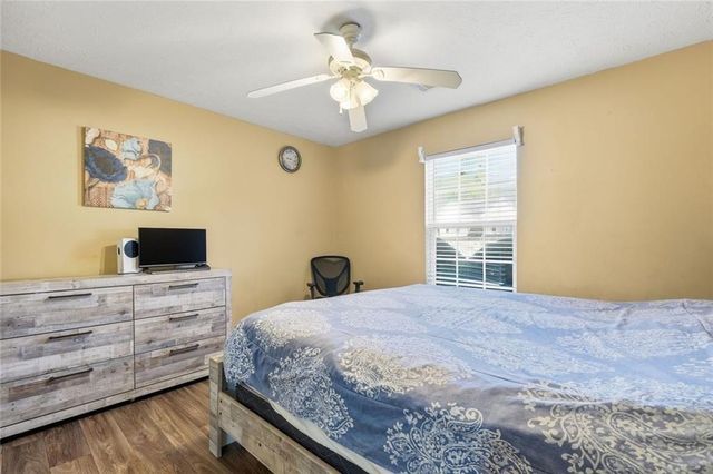 1394 Stephens Pond View, Loganville, GA 30052