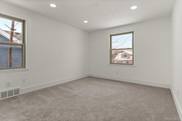 23752 Hollander Street, Dearborn, MI 48128