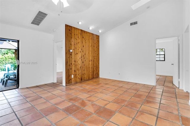 14717 SW 110th Ter, Miami, FL 33196