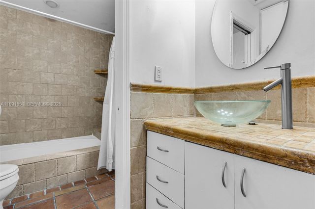 14717 SW 110th Ter, Miami, FL 33196