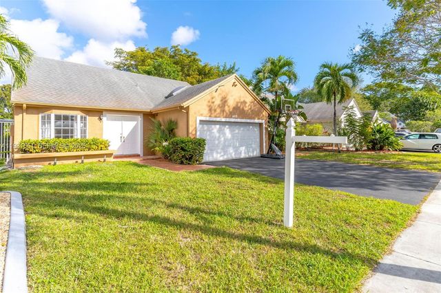 14717 SW 110th Ter, Miami, FL 33196