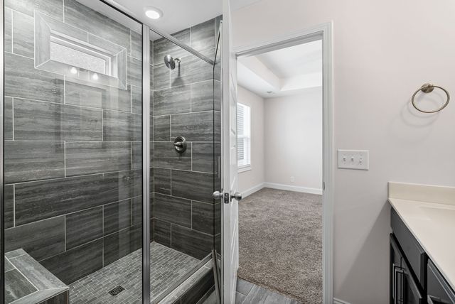 214 King Rd, Clarksville, TN 37042