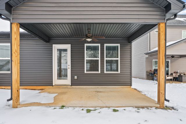 214 King Rd, Clarksville, TN 37042