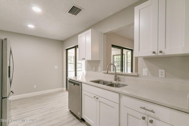 1847 Parrsboro Street NW, Palm Bay, FL 32907